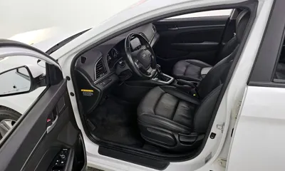Hyundai Avante 2017, 97202 км, за 6700.5 USD - фото 10