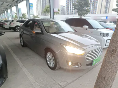Ford Escort 2015, 125300 км, за 4956 USD - фото 4