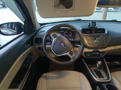 Ford Escort 2015, 125300 км, за 4956 USD - фото 12