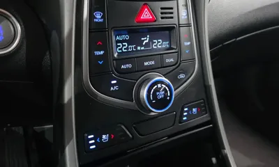 Hyundai Avante 2015, 69245 км, за 4266.77 USD - фото 16