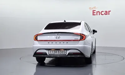 Hyundai Sonata 2020, 93064 км, за 13524.9 USD
