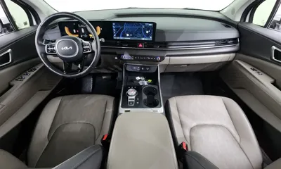 Kia Canival 2024, 24697 км, за 20416.25 USD - фото 7