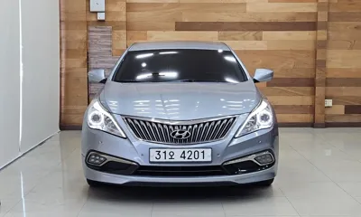 Hyundai Grandeur 2015, 230751 км, за 2644.11 USD