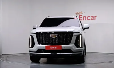 Cadillac Escalade 2025, 5888 км, за 111331.34 USD