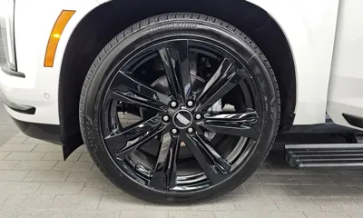 Cadillac Escalade 2025, 5888 км, за 111331.34 USD