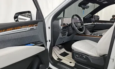 Cadillac Escalade 2025, 5888 км, за 111331.34 USD - фото 10