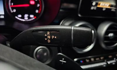 Mercedes-Benz GLC-Class 2019, 81977 км, за 20331.11 USD - фото 9