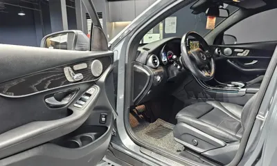 Mercedes-Benz GLC-Class 2019, 81977 км, за 20331.11 USD - фото 11