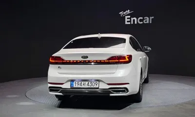 Kia K7 2021, 85852 км, за 14476.48 USD