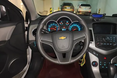 Chevrolet Cruze 2013, 51200 км, за 4180 USD - фото 9