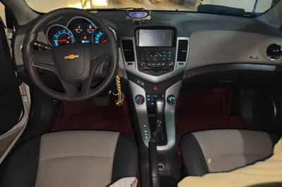 Chevrolet Cruze 2013, 51200 км, за 4180 USD - фото 18