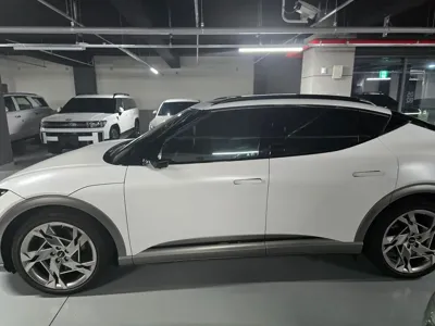 Genesis GV60 2025, 40000 км, за 34583.62 USD