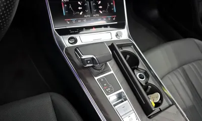 Audi A6 2023, 25350 км, за 29668.85 USD - фото 9