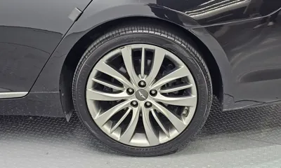 Genesis G80 2017, 134816 км, за 10576.42 USD