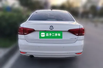 Volkswagen Lavida 2018, 74400 км, за 6178 USD
