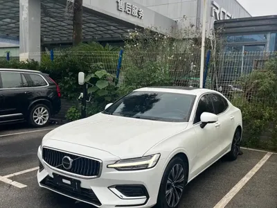 Volvo S60 · 2025 год