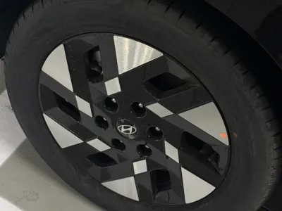 Hyundai Staria 2025, 50 км, за 37785.04 USD