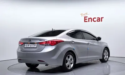 Hyundai Avante 2012, 211292 км, за 3741.63 USD