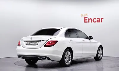 Mercedes-Benz C-Class 2020, 44596 км, за 16836.76 USD