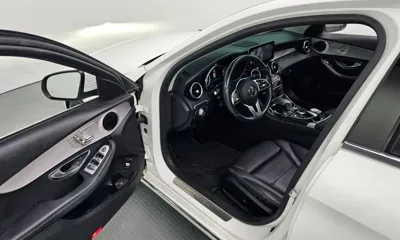 Mercedes-Benz C-Class 2020, 44596 км, за 16836.76 USD - фото 10