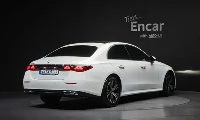 Mercedes-Benz E-Class 2025, 14682 км, за 38347.51 USD