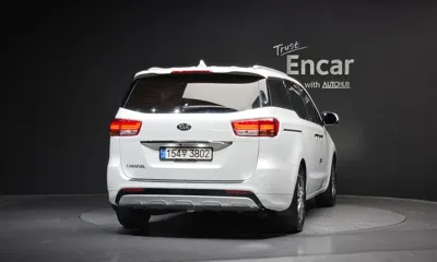 Kia Canival 2017, 101780 км, за 8782.21 USD