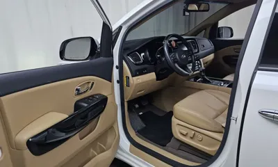 Kia Canival 2017, 101780 км, за 8782.21 USD - фото 10