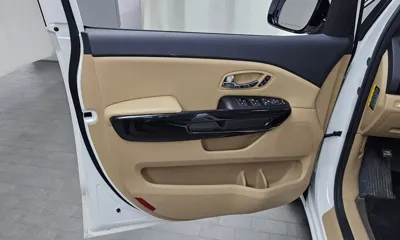 Kia Canival 2017, 101780 км, за 8782.21 USD - фото 24