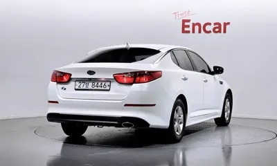Kia K5 2014, 145652 км, за 4294.68 USD