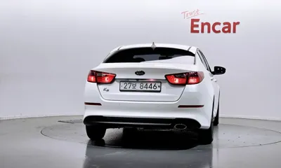 Kia K5 2014, 145652 км, за 4294.68 USD