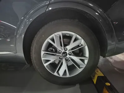 Genesis GV70 2025, 9576 км, за 33224.77 USD - фото 6