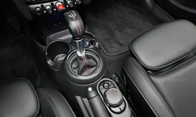 MINI Cooper 2019, 63902 км, за 13022.89 USD - фото 9