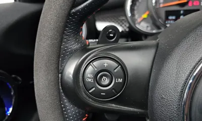 MINI Cooper 2019, 63902 км, за 13022.89 USD - фото 17