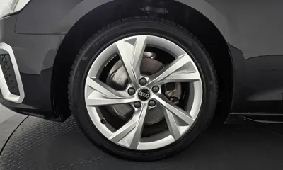 Audi A4 2021, 33690 км, за 16946.92 USD