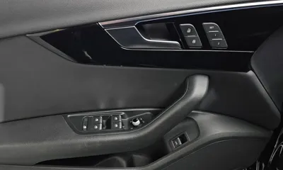 Audi A4 2021, 33690 км, за 16946.92 USD - фото 19