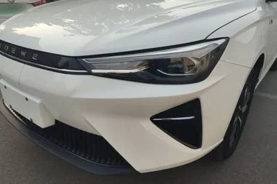 Roewe ei5 2021, 10300 км, за 11602 USD - фото 8