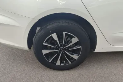 Roewe ei5 2021, 10300 км, за 11602 USD - фото 11