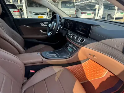 Mercedes-Benz E-Class 2019, 130000 км, за 26919.8 USD - фото 17