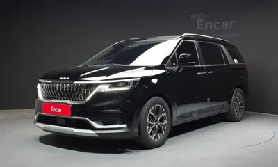 Kia Canival · 2023 год