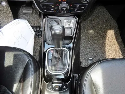 Jeep Compass 2019, 96996 км, за 7280.76 USD - фото 10