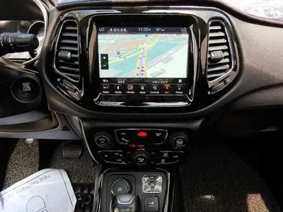 Jeep Compass 2019, 96996 км, за 7280.76 USD - фото 12