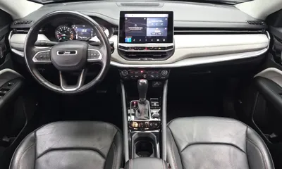 Jeep Compass 2022, 64877 км, за 14873.09 USD - фото 7