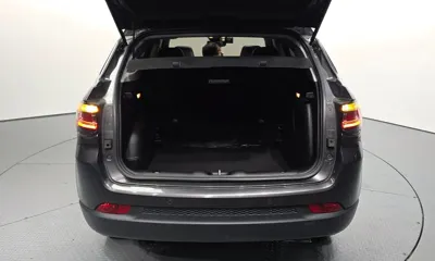 Jeep Compass 2022, 64877 км, за 14873.09 USD - фото 20