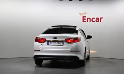 Kia K5 2015, 175931 км, за 3872.92 USD