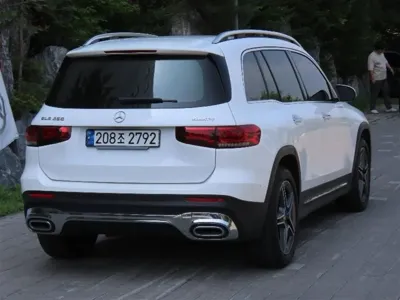 Mercedes-Benz GLB-Class 2023, 48000 км, за 25045.56 USD