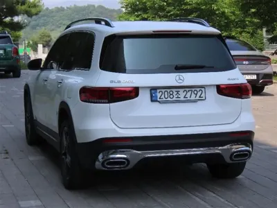Mercedes-Benz GLB-Class 2023, 48000 км, за 25045.56 USD