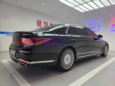 Genesis G90 2019, 180872 км, за 18540.22 USD