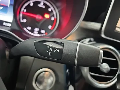 Mercedes-Benz GLC-Class 2017, 68277 км, за 18551.79 USD - фото 8
