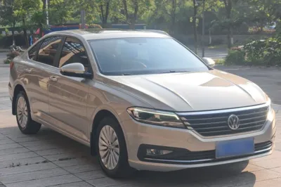Volkswagen Lavida 2019, 52000 км, за 9168 USD
