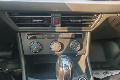 Volkswagen Lavida 2019, 52000 км, за 9168 USD - фото 11